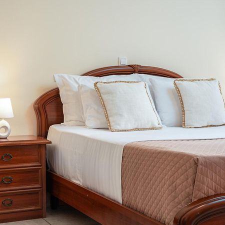 Villa Rosa 3 Bedroom With Sea View 트라가키온 외부 사진